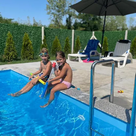 Vikendica Na Drini Holiday home *
