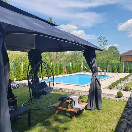 Vikendica Na Drini Loznica