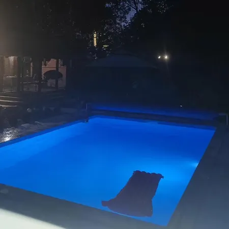 Vikendica Na Drini Holiday home Loznica
